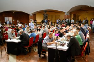 French Star MVL Beats Carlsen Twice To Win AI Cup And Qualify For Tour  Finals - Schach-Ticker